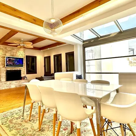 Villa Bardakci No 9 *